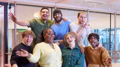 Groepsfoto van de zeven jongeren uit de P&V Group Academy