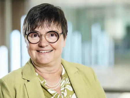 Portretfoto van Hilde Vernaillen